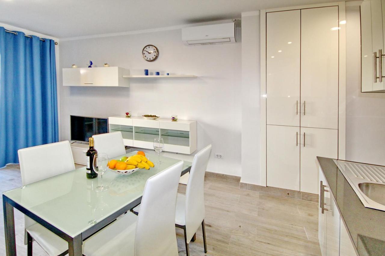 Modern Apartment In Complex With Pool In Costa Adeje ภายนอก รูปภาพ